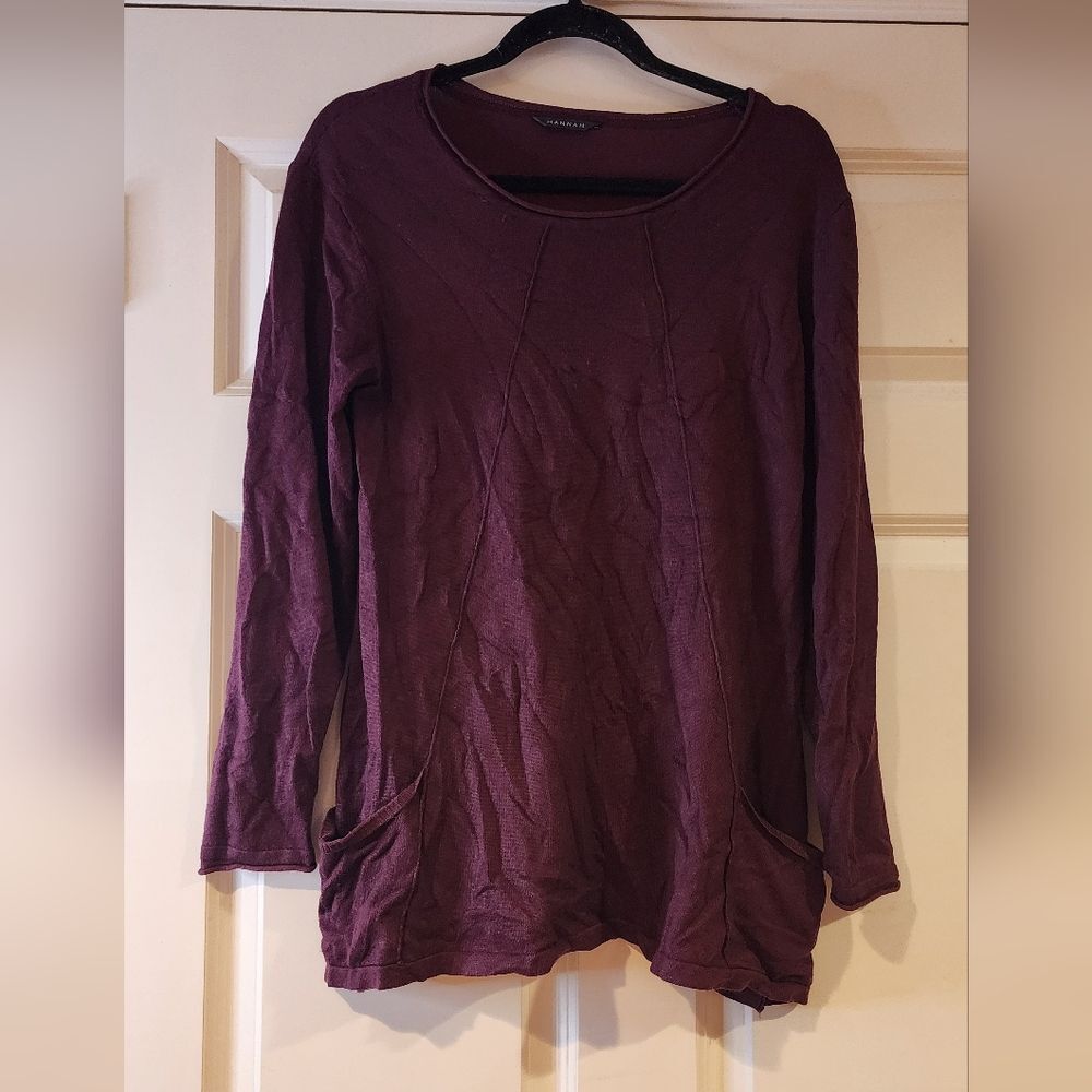 Hannah stretchy plum colored long sleeve pocket front tunic top M